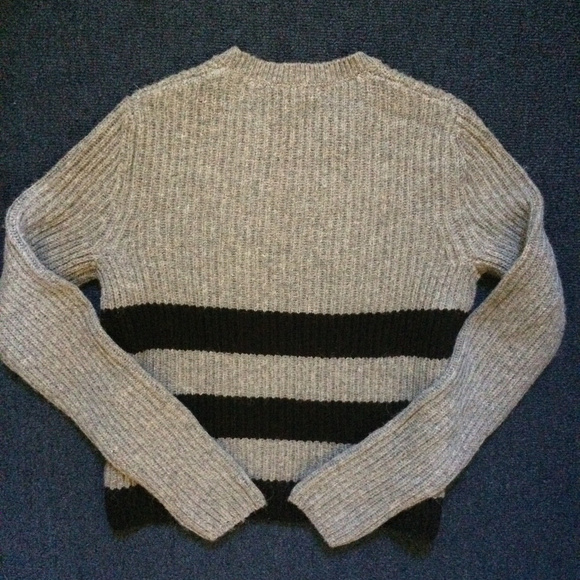 Equipment Carson Wool and Alpaca-blend sweater - Picture 4 of 6